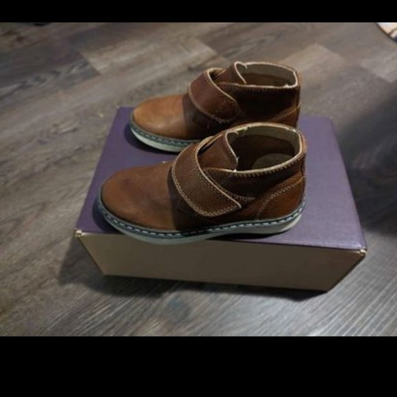 Johnston and Murphy toddler boot size 9 - Picture 2 of 3